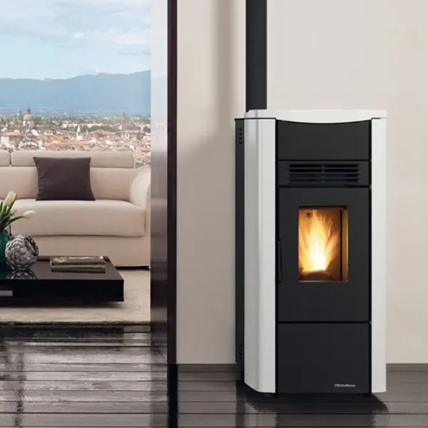Poêle à granulés ventilé Extraflame Giusy 5.0 Puissance 7.0kW Sortie Fumée Supérieure ou Postérieure