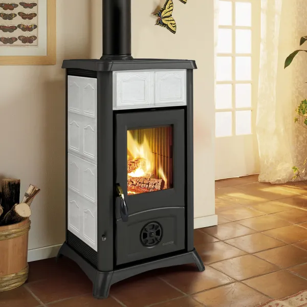 Poêle à bois La Nordica Gemma 5.0 Puissance 7kW Sortie Fumée Supérieure