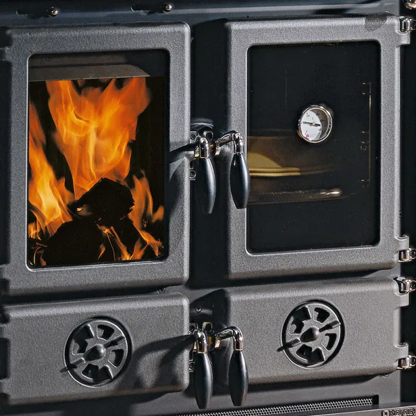 Cuisinière à bois La Nordica Rosetta 5.0 VST Maiolica Puissance 7.9kW Sortie Fumée Supérieure Droite